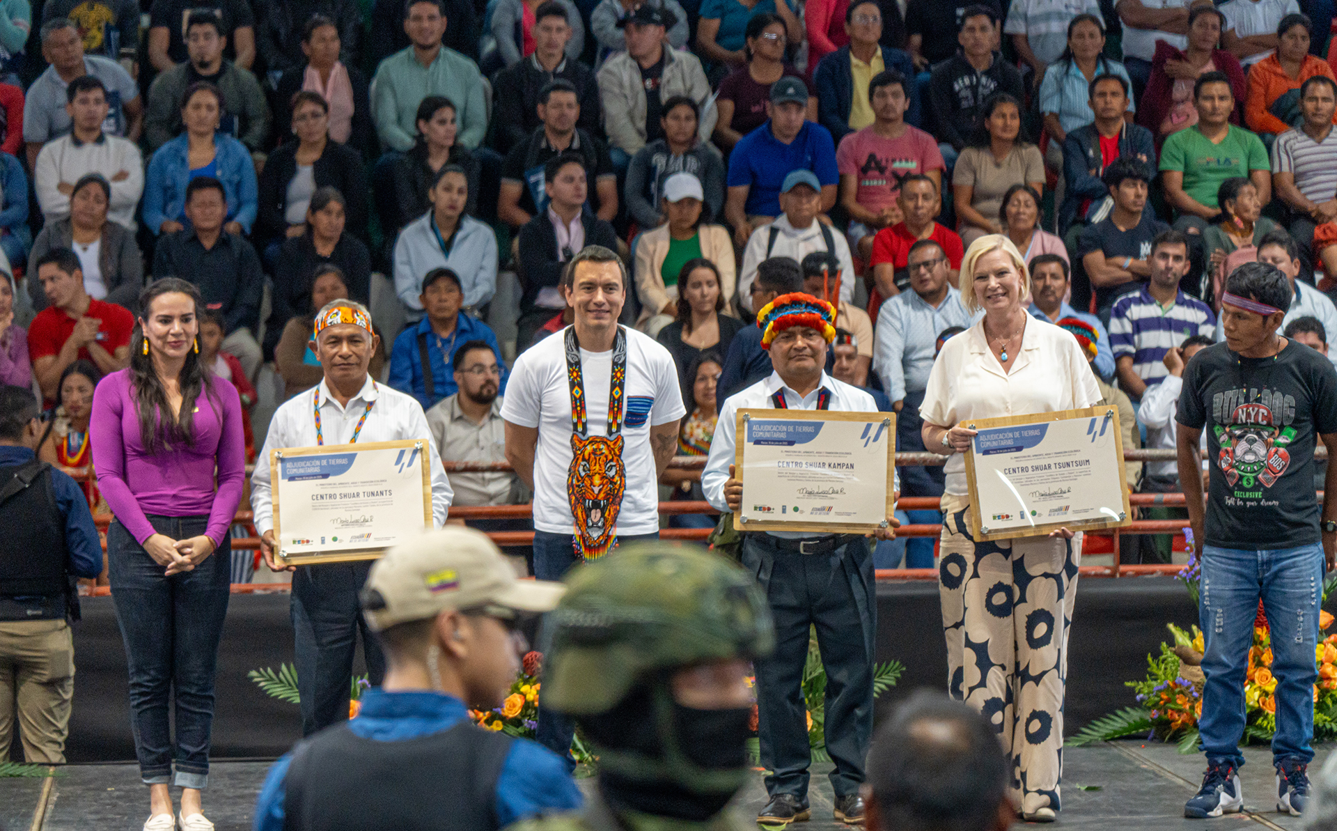 Adjudicación de tierras a centros shuar 01